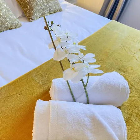 Sandie's Serene * Caniço